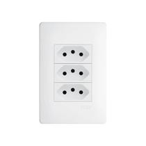 Tomada Tripla 2P+T 20A/250V Habitat Branca Fame