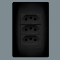Tomada Tripla 2P+T 20A Fame Placa 4X2 Habitat Black Preto
