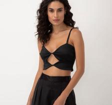 Top cropped acetinado cut out alça fina preto
