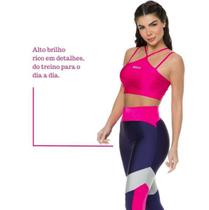 Top fem adut estilo do corpo trilobal Top fem adut estilo do corpo trilobal