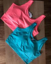 Top rosa e azul