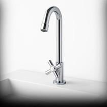Torneira Alta para Cozinha ou Lavanderia com Acabamento Cromado ou Branco