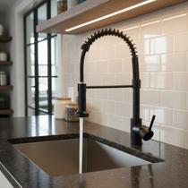 Torneira de Cozinha Bancada Gourmet Alta Monocomando com Mangueira Flexível e Dois Modos de Saída de Água