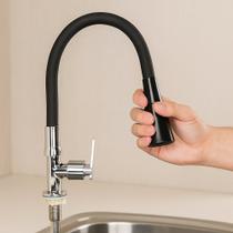 Torneira de Mesa em Silicone com Ducha para Cozinha Preta Acessório Prático e Flexível