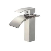 Torneira Monocomando Banheiro Cascata Slim Baixa - Escovada Torneira Monocomando Banheiro Cascata Slim Baixa - Escovada