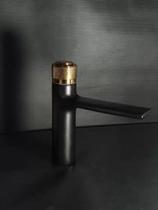 Torneira Monocomando Luxo Acionamento Botão-Deck Casa - DECKASA