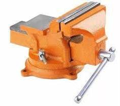 Torno Morsa De Bancada 100mm 4 Polegadas Rotativa C/ Bigorna - Sparta Torno Morsa De Bancada 100mm 4 Polegadas Rotativa C/ Bigorna - Sparta