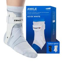 Tornozeleira esportiva Zamst A2-DX com protetores brancos Tornozeleira esportiva Zamst A2-DX com protetores brancos