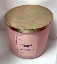 Torrada de champanhe Candle Bath & Body Works White Barn de 3 mechas Torrada de champanhe Candle Bath & Body Works White Barn de 3 mechas