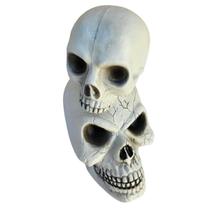 Torre de crânios 29cm (2) decoração de Halloween plástico