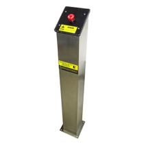 Torre em aço inox com Botão de emergência - Sodramar