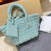 Tote de Tecido Artesanal - Mochila Crossbody Elegante e Mini Saco
