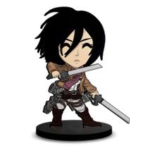 Totem Médio Boneco Mikasa Ackerman 14cm + Base