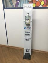 Toten para alcool gel ( acionado com pe)