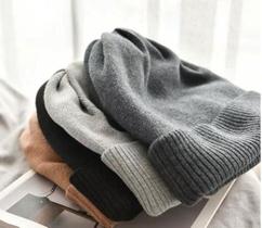 Touca De Frio Lisa Preta Gorro Confeccionada em Lã Inverno Unisex