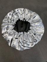 Touca estampa Jornal em Cetim Sharmuse Dupla