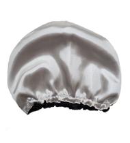 Touca nero de cetim preto com offwhet com ponteira.