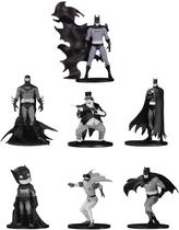 Toy Figure DC Collectibles Batman em preto e branco Mini, pacote com 7, conjunto de 4 Toy Figure DC Collectibles Batman em preto e branco Mini, pacote com 7, conjunto de 4