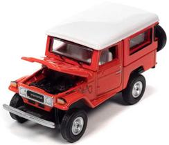 Toyota Land Cruiser 1980 Godzilla Johnny Lightning 1/64