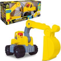 Trator retroescavadeira roda livre co boneco + acessorios rocks construction 71x22x18cm - SAMBA TOYS