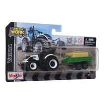 Trator Valtra Branco com Vagão Maisto 39385 Trator Valtra Branco com Vagão Maisto 39385