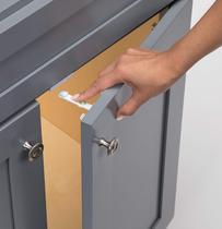 Trava de Armário Safety 1st Adesiva, 12 Peças, Fácil de Instalar Trava de Armário Safety 1st Adesiva, 12 Peças, Fácil de Instalar