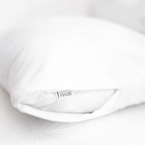 Travesseiro 80% Penas e 20% Plumas de Ganso - Tecido 100% Algodão - 233 Fios - Branco - 50x70 cm