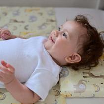 Travesseiro antissufocante bublim petit - girafa creme Travesseiro antissufocante bublim petit - girafa creme