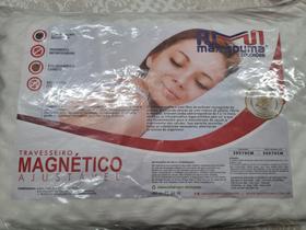 Travesseiro magnético ajustavel