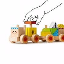 Trem de Blocos, da Tooky Toy - Brinquedo de Madeira, trenzinho, de empilhar e encaixar - Cód. TKB383