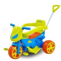 Triciclo Andador com Haste Direcionável Pedal Passeio e Proteção Triciclo Andador com Haste Direcionável Pedal Passeio e Proteção