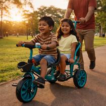 Triciclo Infantil Duplo 2 Lugares com Empurrador e Haste Guia Cesto e Campainha