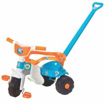 Triciclo Magic Toys 2576 Tico-Tico Fly Com Haste Removível Passeio e Pedal Triciclo Magic Toys 2576 Tico-Tico Fly Com Haste Removível Passeio e Pedal
