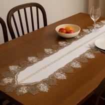 Trilho de Mesa Grande 1,50m Bordado Com Renda de Guirpir