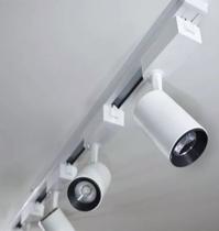 Trilho Eletrificado 2m + 8 Spot Led 7w 3000k Bivolt Branco