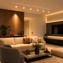 Trilho Eletrificado 2m e 6 Spots LED e Junção Reta Lâmpada Mr16 Soquete Gu10 Dicroica Luz 3000k Quente Estrutura BrancoBranco Irc80 350Lm Bivolt Trilho Eletrificado 2m e 6 Spots LED e Junção Reta Lâmpada Mr16 Soquete Gu10 Dicroica Luz 3000k Quente Estrutura BrancoBranco Irc80 350Lm Bivolt