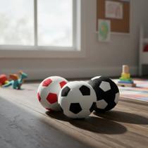 Trio Bola De Futebol De Pelúcia Colorida Vermelha Branca Trio Bola De Futebol De Pelúcia Colorida Vermelha Branca