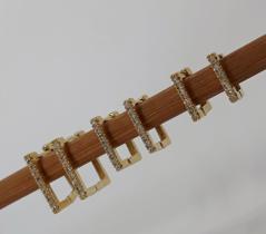 Trio de argolinha quadrada cravejada de zirconia, semi jóia.