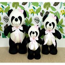 Trio de ursos panda pelucia em pé para nichos