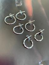 Trio kit de 3 brincos argolinhas trançada folheada a prata
