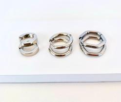 Trio Kit de argolas em aço inoxidável contendo 3 modelos de brincos argolinhas
