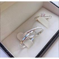 TRIO par de alianças de prata 2 mm sendo um lisa e outra fosca + Solitário pedra zircônia 4 mm Tudo prata 950 de lei TRIO par de alianças de prata 2 mm sendo um lisa e outra fosca + Solitário pedra zircônia 4 mm Tudo prata 950 de lei