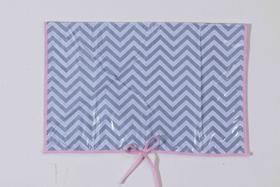 Trocador de Bolsa para bebe Menina Plastificado dupla face Chevron cinza e rosa