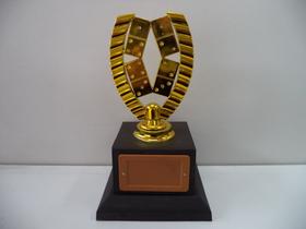 Troféu de Dominó (20 cm). Troféu de Dominó (20 cm).