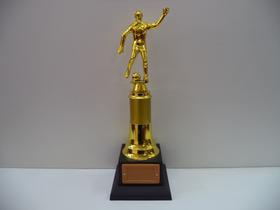 Troféu de futebol (34 cm).