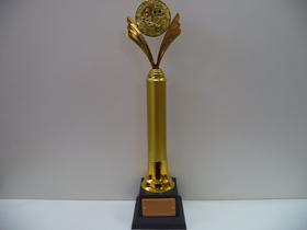 Troféu de honra ao mérito (46 cm). Troféu de honra ao mérito (46 cm).