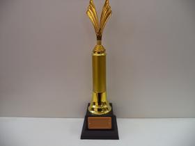Troféu de petéca (39 cm). Troféu de petéca (39 cm).