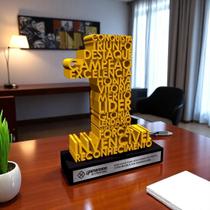 Troféu Mapa de Palavras - Numero 1 - Personalizável com qualquer numero letra ou logo