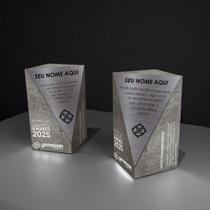 Troféu Torre de Concreto com placa de metal