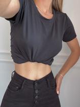 Tshirt basic tl preto Tshirt basic tl preto